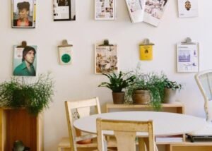 Here are a few things you can consider when it comes to choosing the right graphic designer to work with. These tips will help you make a good decision and hopefully lead you to selecting a designer you can comfortably work with long-term!