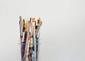 There are some fundamental differences between art and design and they explain why design is the thing that gets your business ahead. Read the post to learn more!